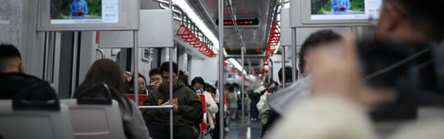 FOTO: U kineskom metrou testirani humanoidni roboti, robotski psi i dronovi