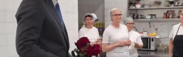 Vučić obradovao kuvarice u Predsedništvu: “Nije 8. mart, ali znam koliko vam je vruće ovde” (VIDEO)