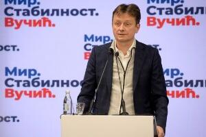 Дарко Глишић: Вучић нам је вечерас рекао на састанку у СНС-у да ће да се повуче