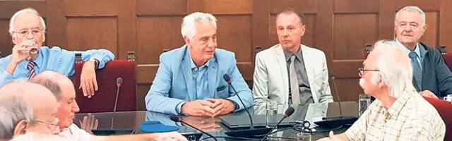 Plata profesora emeritusa: Zavisi od dogovora sa dekanom