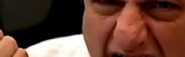 Ovaj čovek uspeo je da pojede 18 bicikala, 7 televizora, 2 kreveta i avion!