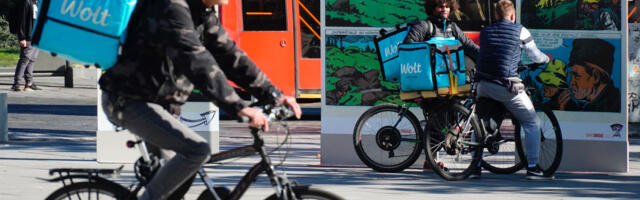 Dostavljači hrane na biciklima: Kamikaze na ulicama Srbije