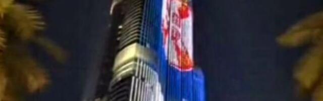 Burdž Kalifa osvetljena u bojama srpske zastave! Vučić: Hvala, Dubai!