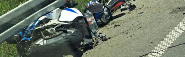 Udes na auto - putu Miloš Veliki: Mladić i devojka na motoru sleteli sa kolovoza i zakucali se u bankinu