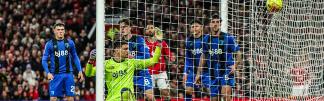 Ludo, luđe, Premijer liga: Petrović primio četiri gola na "Old Trafordu" - i nije izgubio