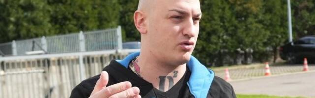 "Ostavi me, imam ženu": Desingerica besno skočio na voditeljku - Usledio hladan tuš