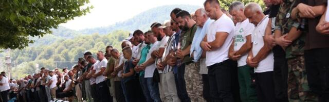 Mađarski list o 31 godini od genocida u Srebrenici: O činjenicama nema pregovora niti kompromisa, u Srbiji zločinci heroji