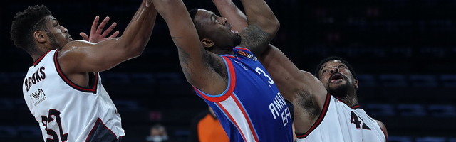 Preokreti u Istanbulu, Efes opet izgubio!