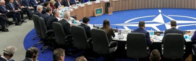 RAT ZBOG RUSIJE U ATLANTSKOM SAVETU, jedan članak potpalio strasti!