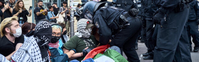 ALARMI U NEMAČKOJ! Osam napada na savezne policajce svakog dana!