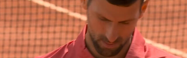 Ludački preokret Brazilca: Novak vodio 2:0, pa ispao posle pet sati drame na Rolan Garosu