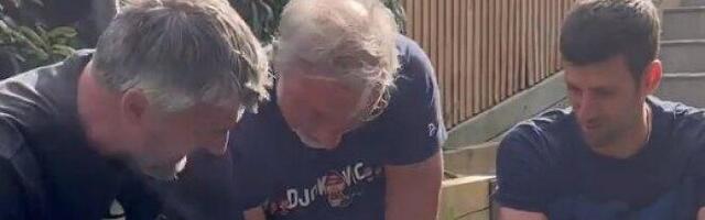 HIT SNIMAK! NOVAKOV SIN NASMEJAO TATU DO SUZA! Mali Stefan postavio Noletu urnebesno pitanje! (VIDEO)