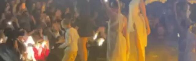 PRIJOVIĆKA IZVELA SINA ALEKSANDRA NA SCENU, PA SPOMENULA FILIPA: “Da li ćeš otpevati tatinu pesmu?”