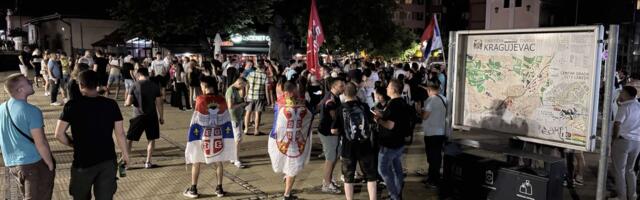 (BLOG) Počeo doček izbornih rezultata na Đačkom trgu (VIDEO)