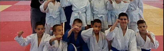 Džudisti kluba “Partizan – Leskovac” osvojili 11 medalja i tri peta mesta na Međunarodnom turniru