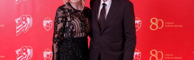 ONESVESTILA SE SUPRUGA DRAGANA DŽAJIĆA: Drama na predstavljaju Zvezdine monografije