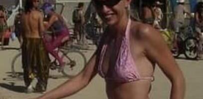 Sa 17 godina pobegla iz stroge amiške porodice i postala striptizeta: Jedne noći se sve promenilo, nakon užasa koji je proživela osetila je slobodu