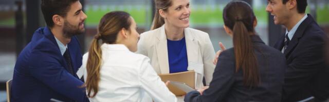 Uvek vi zovete prijatelje na viđanje? Psiholog otkriva zašto se prijatelji ne javljaju prvi – i šta to ZAISTA znači!