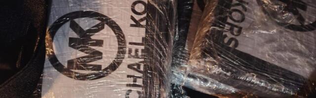 PAKETE KOKAINA OZNAČIO IMENOM POZNATOG MODNOG BRENDA: Policija pretresla auto Temerinca (40), zatekli punu torbu droge (foto)