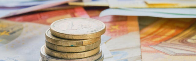 Средњи курс динара за евро данас 117,4265