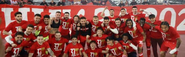 DOMINACIJA ZVEZDE, BAKLJADA, REAKCIJE I SLAVLJE: Partizan prošao kao Hirošima i Nagasaki na Marakani - pre i posle večitog derbija! (VIDEO+FOTO)