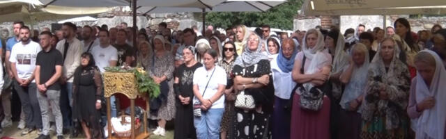 Jevtić o odgovoru Srba Kurtiju: U Prizren na slavu došlo najviše vernika u poslednjih 30 godina