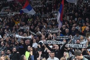 Прва доживотна забрана присуства навијачу на трибинама у Србији