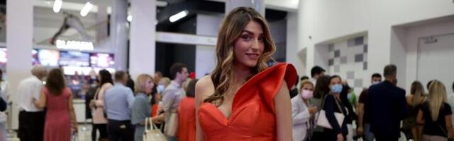 Kakva mačka: Anđela Jovanović u bikiniju (FOTO)