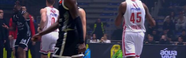 Ovo mnogi nisu primetili: Bruno signalizirao sudiji da je dobio udarac u glavu, sudija ostao nem!