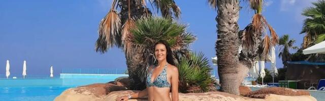 Naša pevačica je harala scenom, a onda napustila estradu i postala lekar! Evo kako danas izgleda