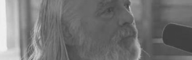 PREMINUO JE U SVOM DOMU! Supruga Andrea saopštila TUŽNE VESTI - PEVAČ JE IZGUBIO ŽIVOT nakon teške borbe (FOTO)