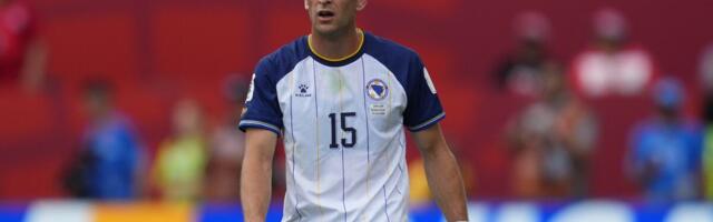 ZAŠTO JE SKLONJEN JOVO LUKIĆ? Srbin koji je dao gol za BiH na Mundijalu, više ne igra! Legendarni as digao glas: Žao mi ga je, nema ga na mapi...