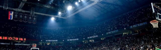 Da li je Arena ukleta za Partizan? Navijači se već pitaju, Bursa nasledila Nolana Smita
