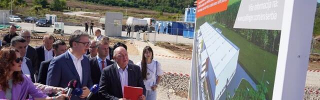 PREDSEDNIK VUČIĆ U NIŠU! Uz fabriku Palfinger uskoro i "Razvojni centar" u ovom gradu: Prvaci sveta u svojoj oblasti nude POSAO ZA JOŠ 375 LJUDI