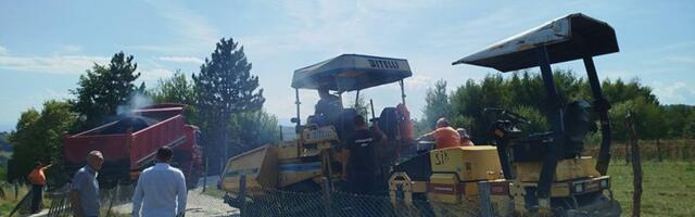 Asfaltiranje u Staprima