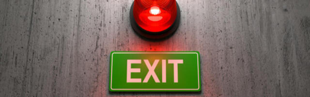 Евакуисане десетине становника из стамбених зграда због ризика од клизишта