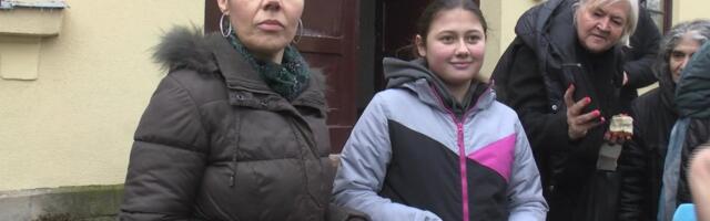 Srećne ruke: Lena i Snežana izvukle zlatnik i srebrnjak u česnici