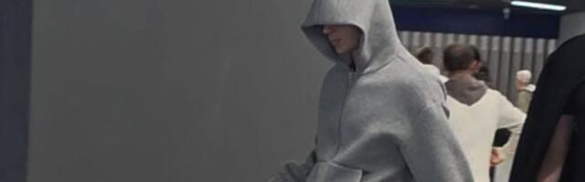 OVAJ MLADIĆ ČUVA VOJAŽU LEĐA NA AERODROMU! Reper se zakamuflirao, niko ga ne prepoznaje! (FOTO)