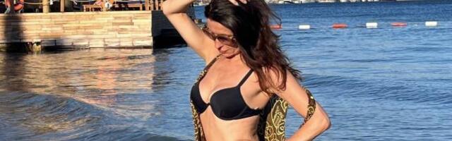 "ĆERKA ME PITALA ZAŠTO DRUGE MAME KUVAJU, A JA NE" Voditeljku muž ostavio zbog 21 godinu mlađe, a ona progovorila o majčinstvu: Izašla bih s telesnim povredama