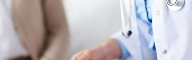 Došla baka kod lekara i doktor je upita "gde vas boli?"...