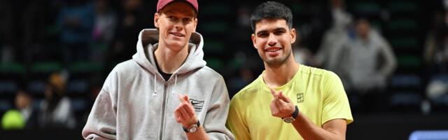 Da se zna ko je najbolji na svetu: Alkaras pobedio Sinera u meču u kojem su zaradili bogatstvo! /VIDEO/