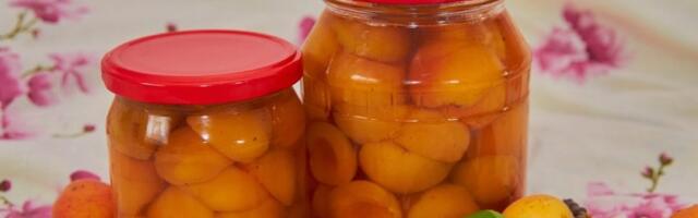 Kompot od kajsija: Domaća poslastica po receptu naših baka