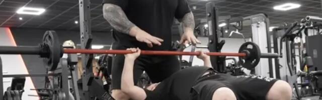 Edi Halov sin sa deset godina podiže kilaže koje većini odraslih donose probleme