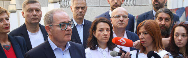 Vučić čuo da mu je opozicija pisala: Odgovoriće do kraja meseca