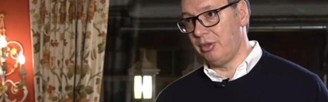 Vučić se obraća iz Davosa