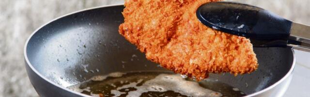 Meso vam se lepi za tiganj? Profesionalni kuvari prvo 1 stvar stave na dno, posle ne moraju ni da ga ribaju