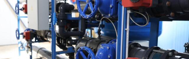 Prete nam restrikcije i rast cene vode: Zbog AI centara mogli bi da debelo skoče računi?!