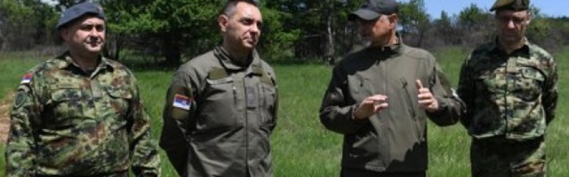 VULIN PRISUSTVOVAO VEŽBI! Izvedeno opitno gađanje raketama RLN-IC FM-2