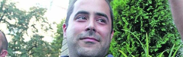 MIŠA VACIĆ IMAO UDES PA SE POTUKAO! Saobraćajka u centru grada, policija intervenisala!