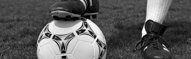 TRAGEDIJA U KOMŠILUKU: Fudbaler umro na terenu